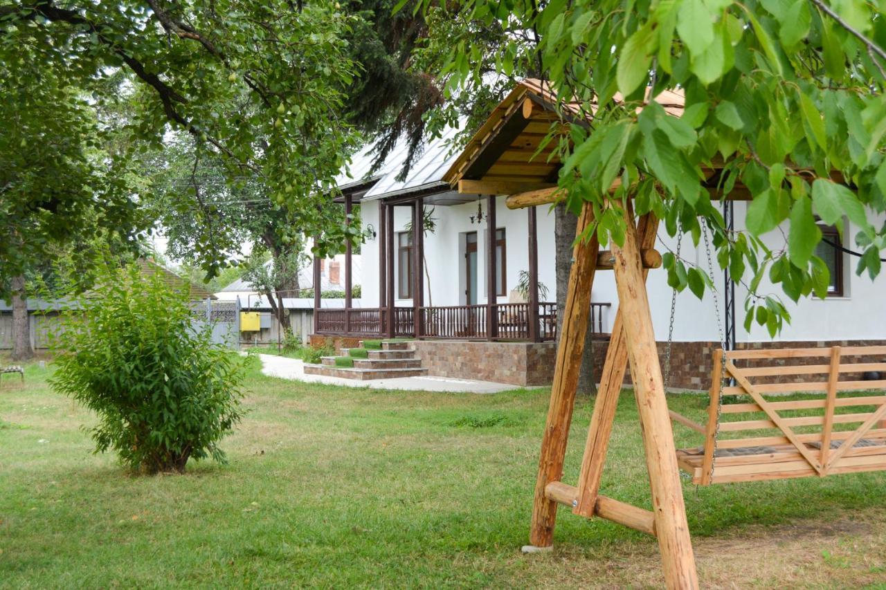 Casa Humulesti, Fii Vecinul Lui Ion Creanga Villa Târgu Neamț Exteriör bild